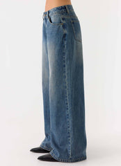 Neo Low Rise Wide Leg Denim Jeans - Vintage Blue Bleach Wash