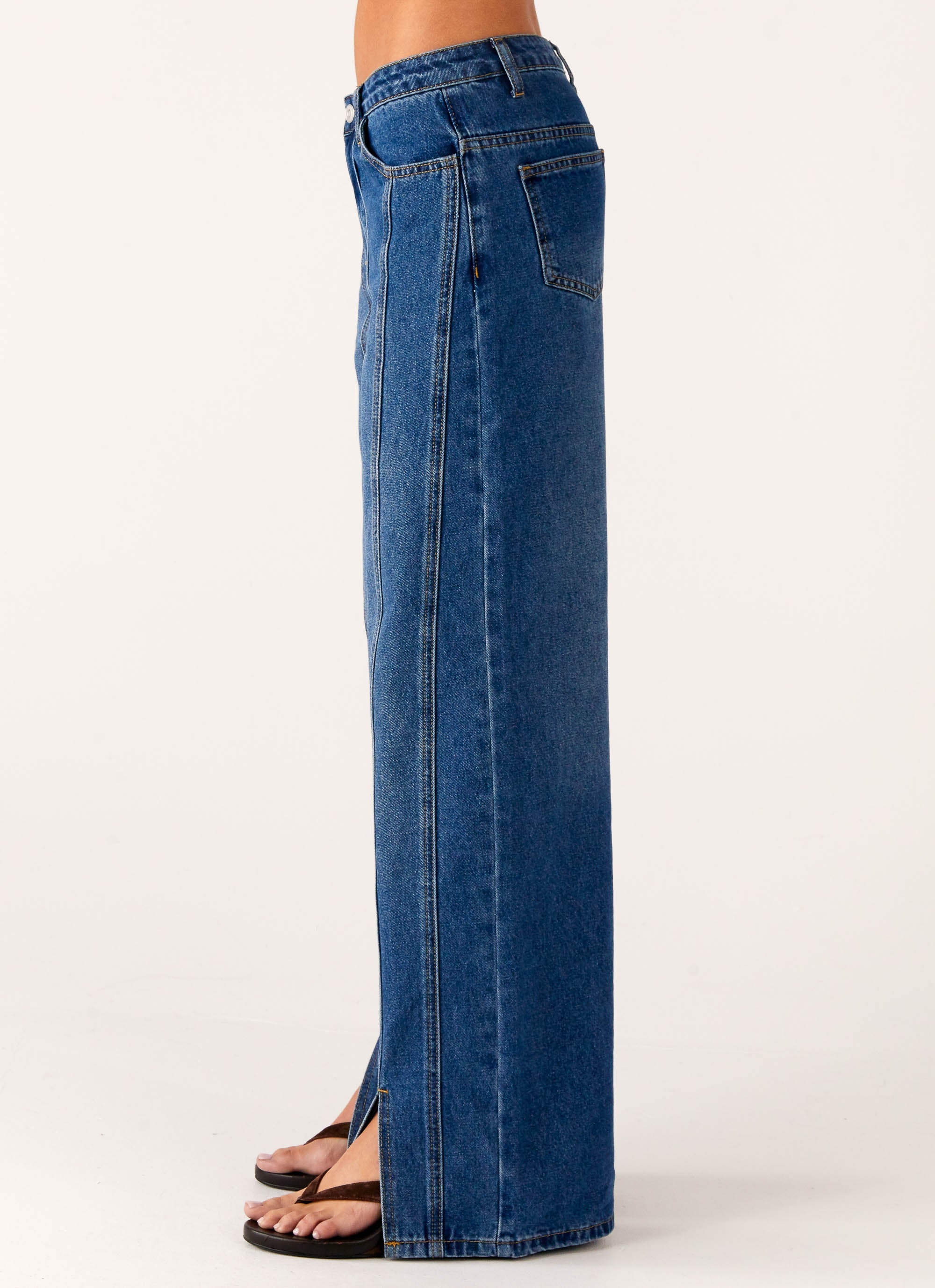 Grayson Straight Leg Jeans - Denim Blue