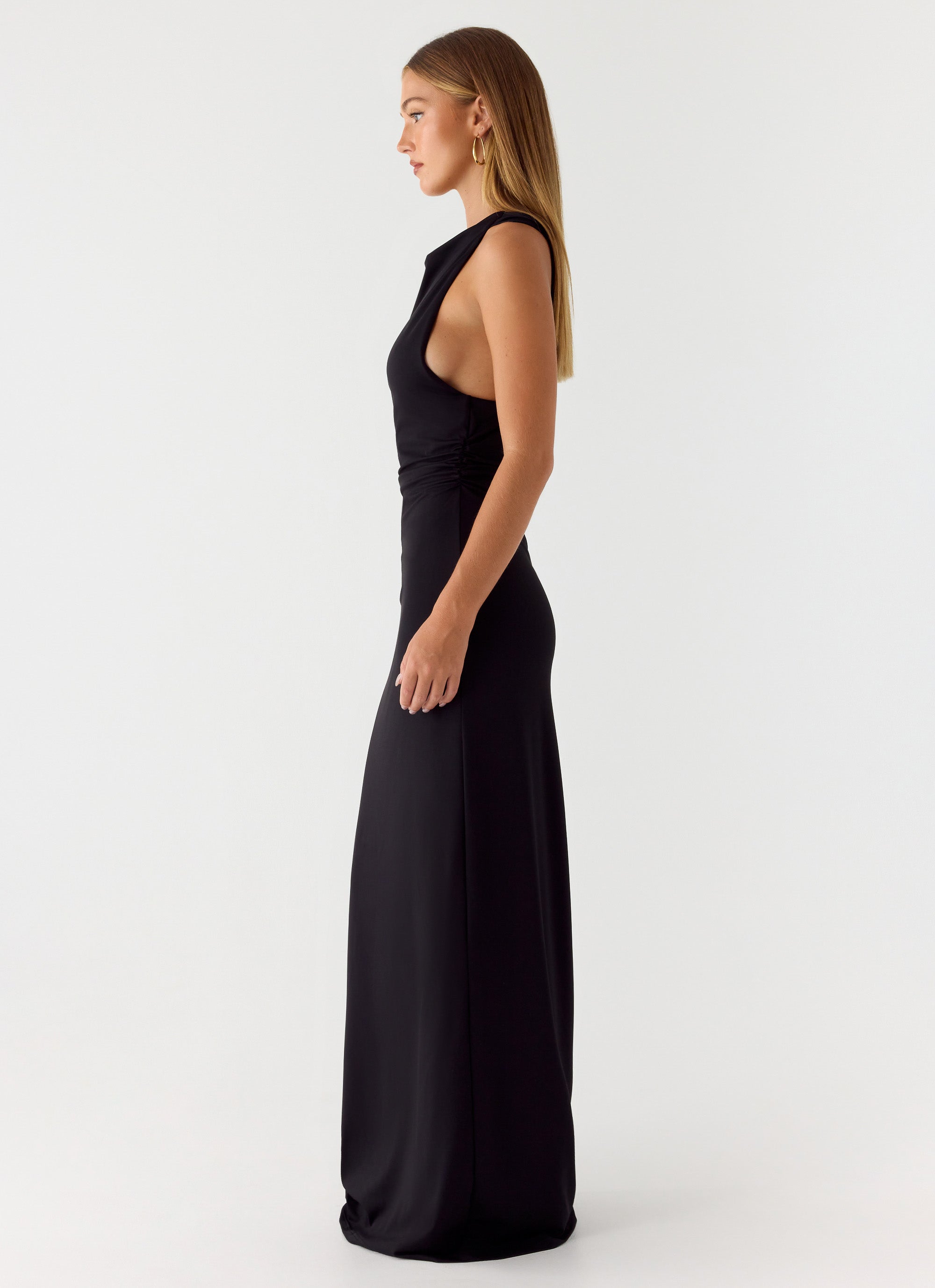 Hidden Agenda Maxi Dress - Black
