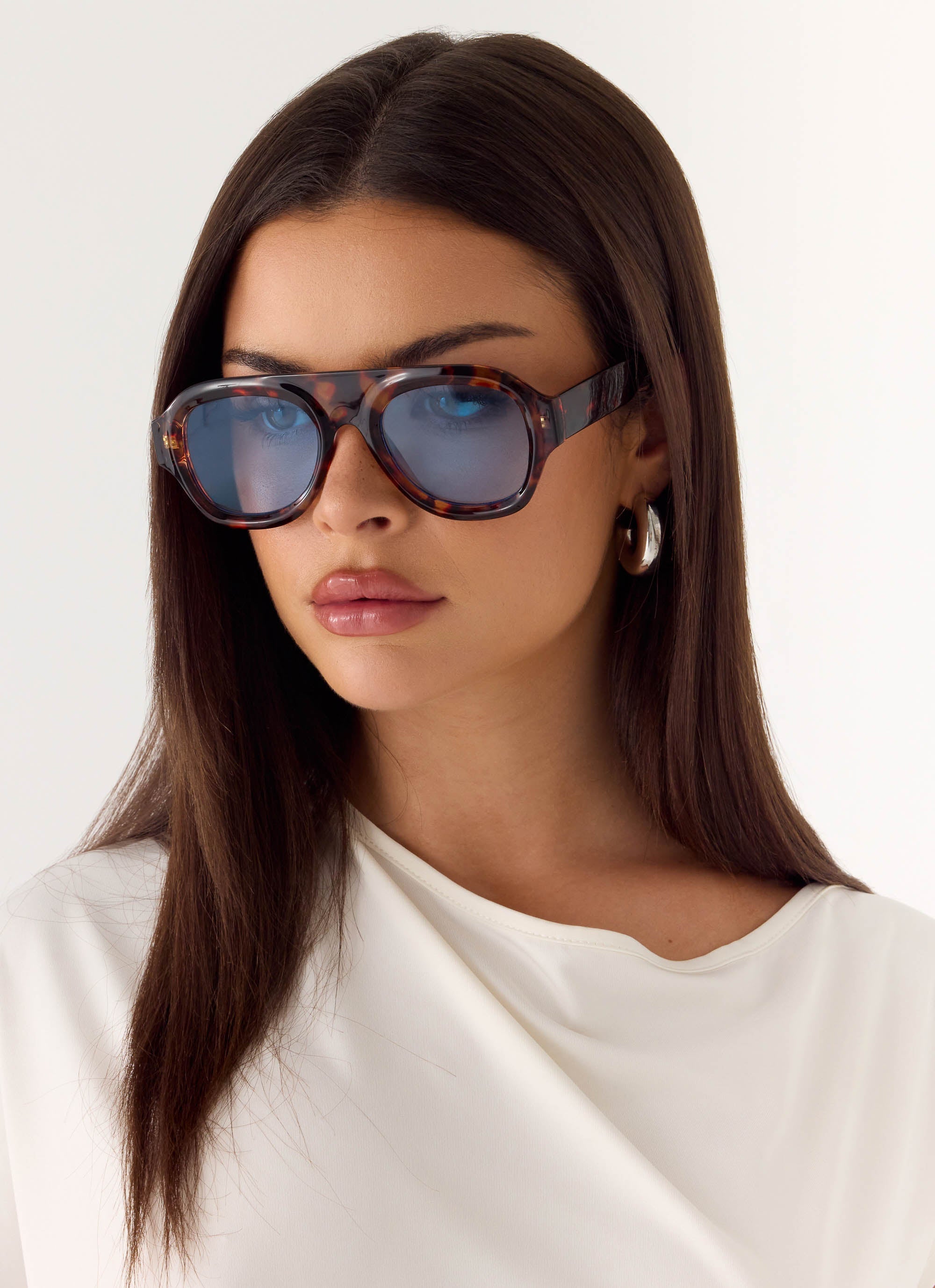Muted Muse Sunglasses - Tort